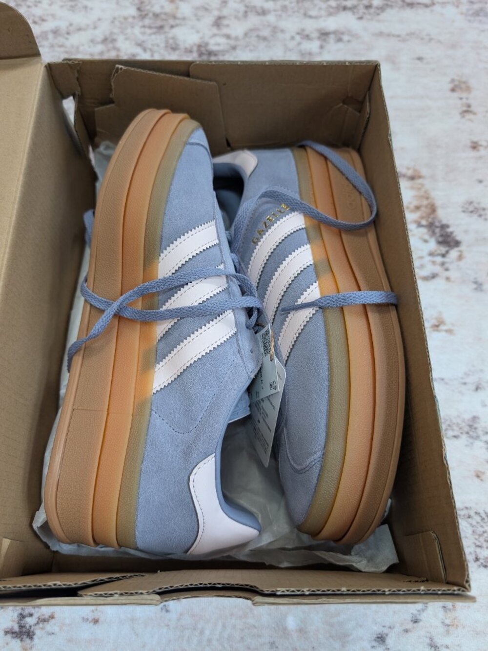NEW Adidas Gazelle Bold Stacked Sneakers – Size 7 Y/8.5 W - Picture 3 of 8